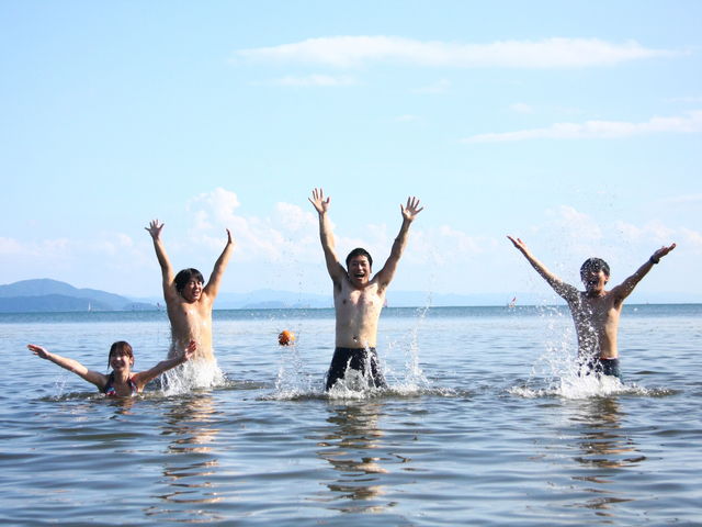 夏場は湖水浴も!_宝船温泉 湯元ことぶき