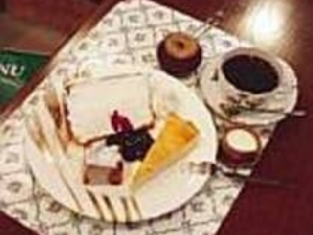 シフォンケーキの大きさにビックリ!_カフェドタントゥ