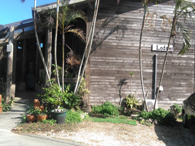 カフェ Lodge