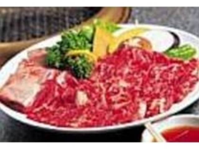 美味しそうな『骨付きカルビ』(2人前)_玉一