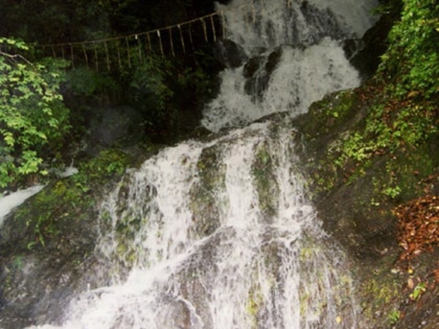 八垂の滝