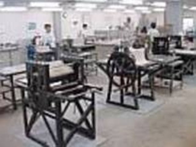 版画を制作する工房の様子も見学できる_プリントハウスOM