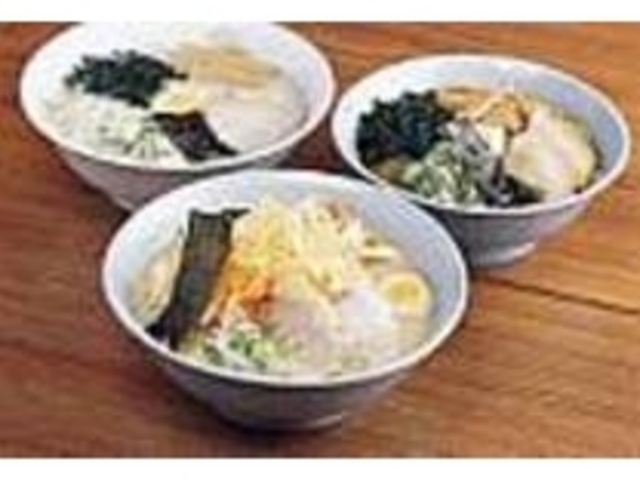 丸一日じっくり煮込む豚骨スープが自慢_拉麺 七海