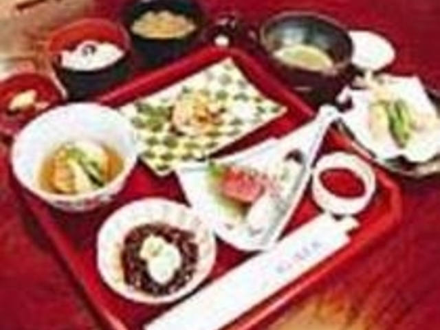 お昼のメニュー『茶寮御膳』はオススメ_会津会席 鶴ヶ岡茶寮