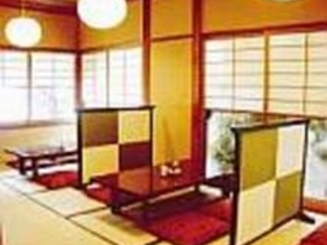 会津らしい落ち着いた雰囲気が魅力の座敷_会津会席 鶴ヶ岡茶寮