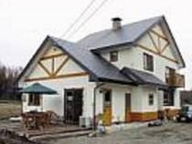 小岩井から雫石環線道を西進し、看板で左折_Bakery & Cafe tuk-tuk