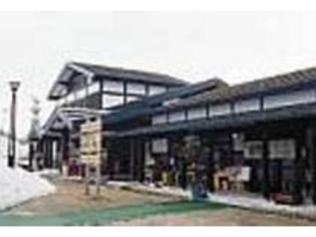 地域情報の発信からイベントまで多彩に展開_道の駅 あらい くびき野情報館