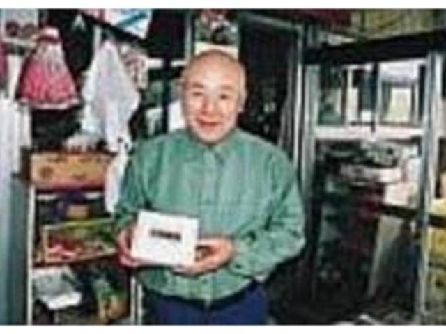 「水がいいから豆腐もおいしいよ」とご主人_山内豆腐店