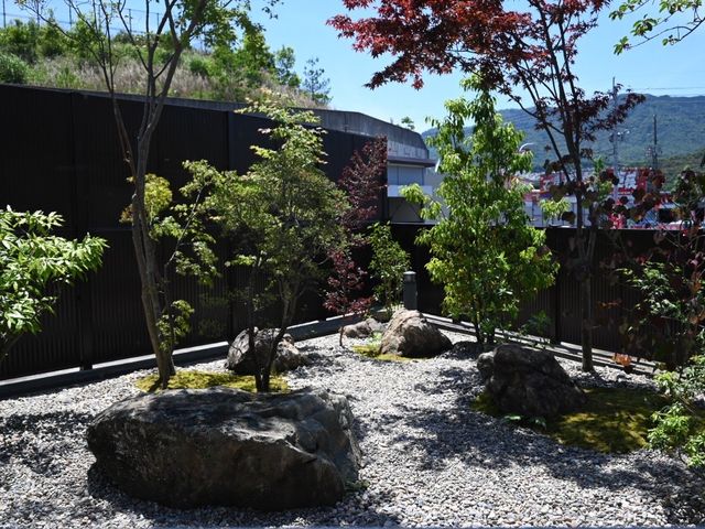 中庭_五日市天然温泉ゆらゆら