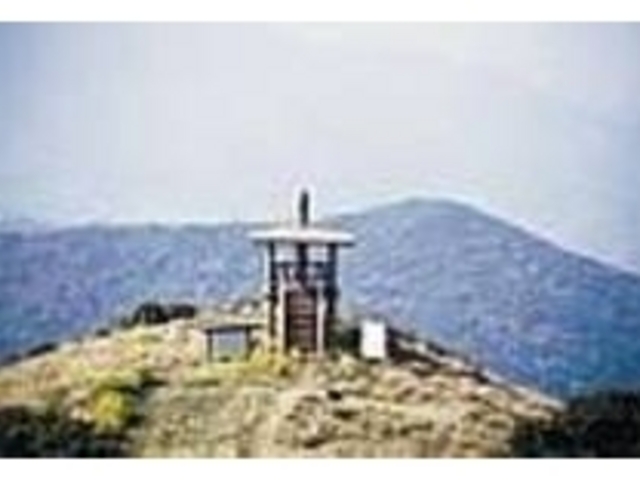 昔はここからのろしがあげられていた_番岳園地