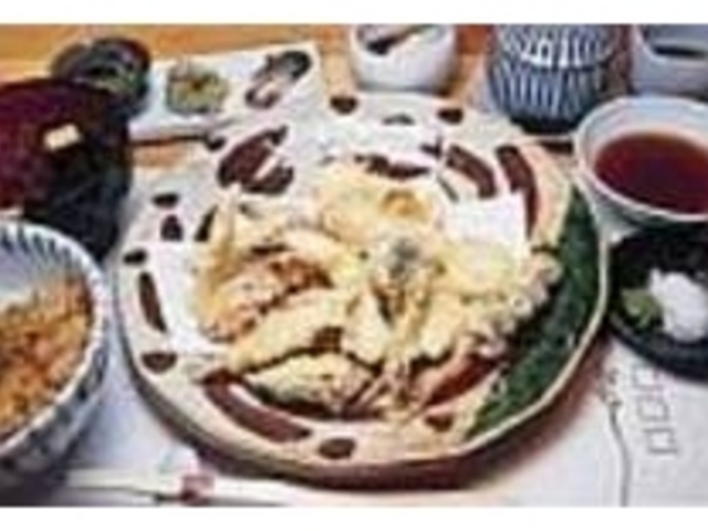 旬の美味しさがつまった内容充実の月セット_天ぷら・ばさら