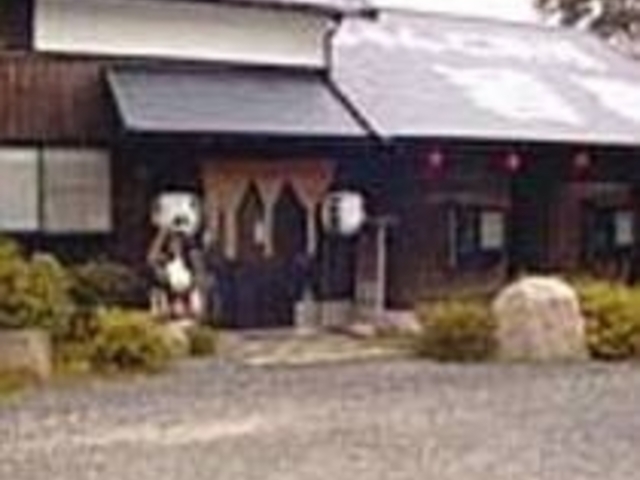 酒宴の席を盛り上げる料理や地酒がいっぱい_若駒