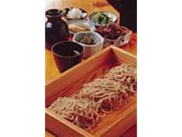 『板そば』は上品だがコシと風味は強い_手打蕎麦おんどり