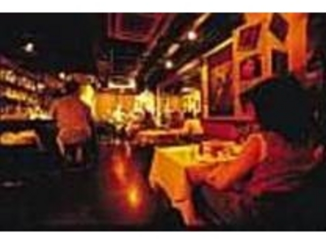夜中の1時過ぎまでライブが行われることも_Memory Lane