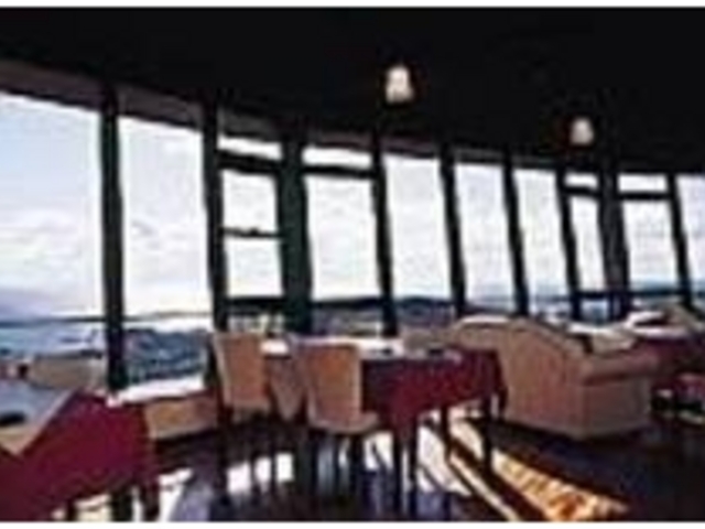 大海の絶景を楽しみながら創作料理を_ヴィスタ・マーレ