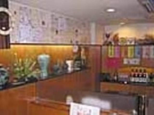 各界著名人のサインを多数展示している_韓国焼肉 瑞園