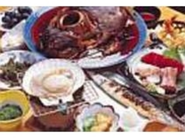 写真の『カジキマグロのかぶと煮』は6人前_民宿 海楽荘