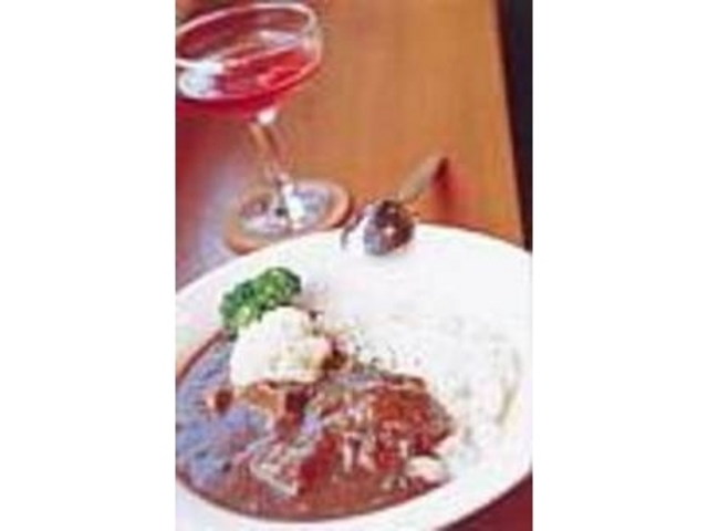 5日間煮込む『タンシチュウ』は絶品_cafe SUNNYDROPS