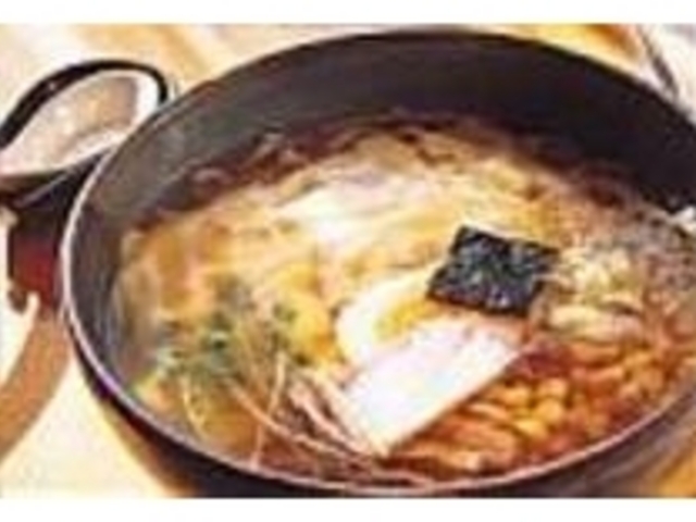 チーズを温かいうどんにのせた『スピリ』_レストランこかげ