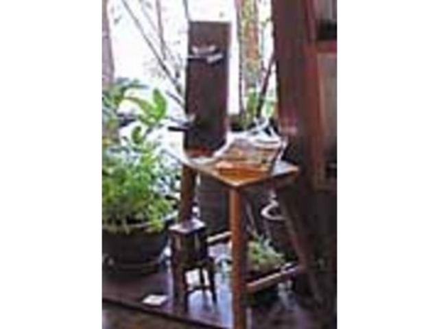 飛騨で活動する木工家の作品が多数揃う_kochi