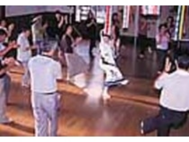 かっこよく踊るポイントを伝授。修了書つき_郡上八幡 達人座