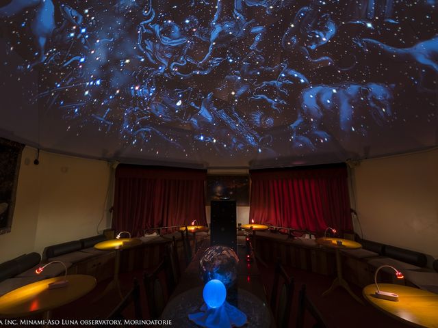 プラネタリウムの中でカフェタイム♬ ゆる〜い星空カフェ「天象儀喫茶」_南阿蘇ルナ天文台・オーベルジュ「森のアトリエ」