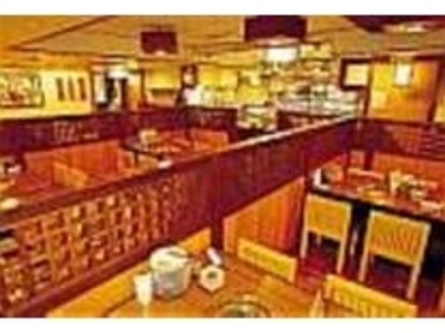 仕切りがあるので周りを気にせず食事できる_盛岡焼肉 三太