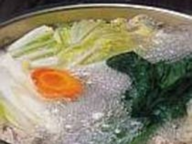 鶏ガラスープの『水炊き』は自家製ポン酢で_岩戸屋