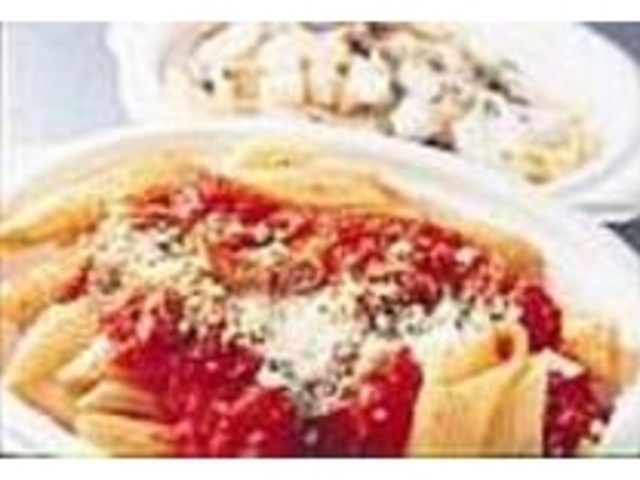洋惣菜の中ではパスタが一番人気だ_Take Out