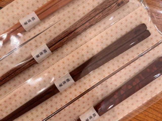 マイ箸の完成!袋に入れてお渡しいたします。_木の暮らし 銀座店