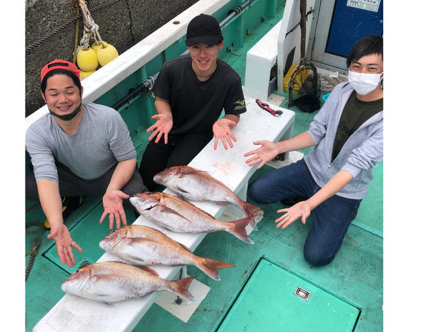 マダイ好釣!からの鯛のカルパッチョ_沼津 江浦港 伊勝丸