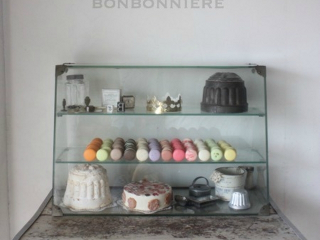 BONBONNIERE ボンボニエール
