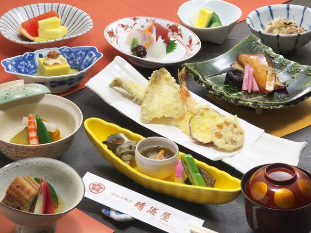 全て手作り!こだわりの和食コースをご用意しております。_屋形船晴海屋