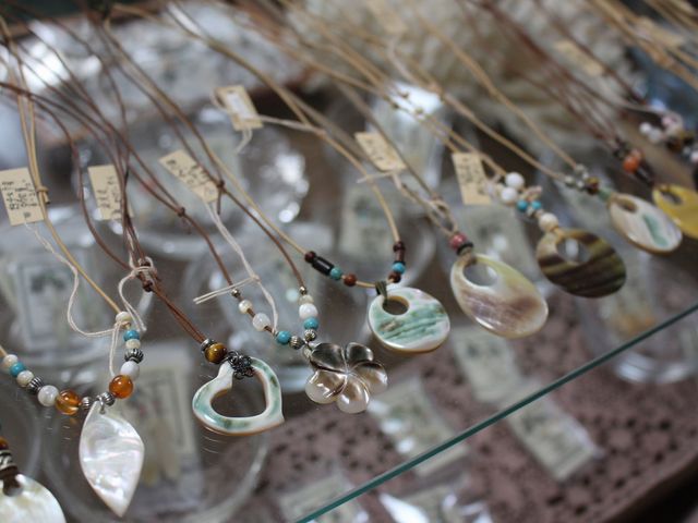 ここでしか買えないシェルアクセサリーも★_AKI工房