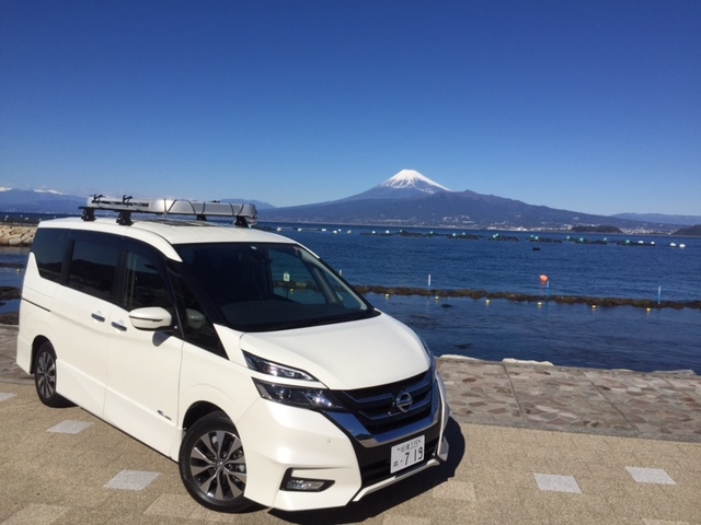 海に行く時の車です。2017年1月初期登録。安心安全の日産セレナ!_ラ・ボンバ神奈川