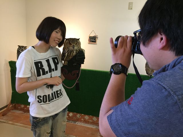 お気に入りのふくろうさんと仲良しになってくださいね♪_ふくろう+は虫類とふれあえるカフェ カントリーオウルぷらす