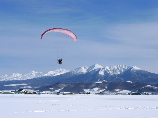Furano is surrounded by mountains like daisetusan national park._HOKKAIDO WINGS