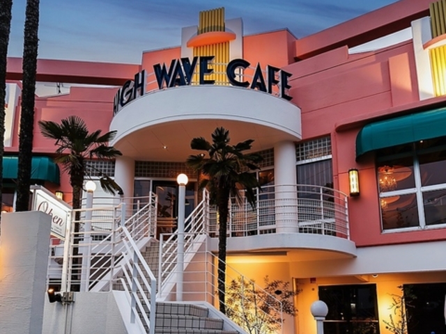 ハイウェーブカフェの写真1