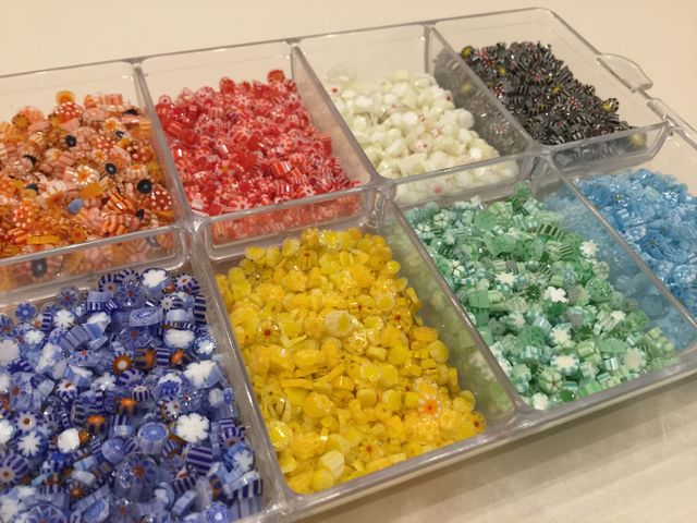 定番のお花パーツ_きなりがらす名古屋店