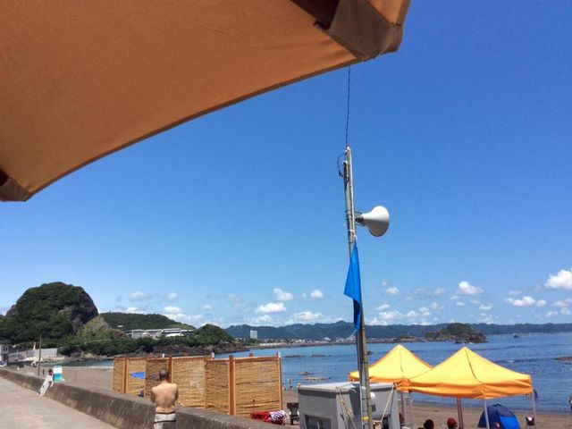 ライフセーバーもいて安心です。
_太海海岸ビーチボックス
