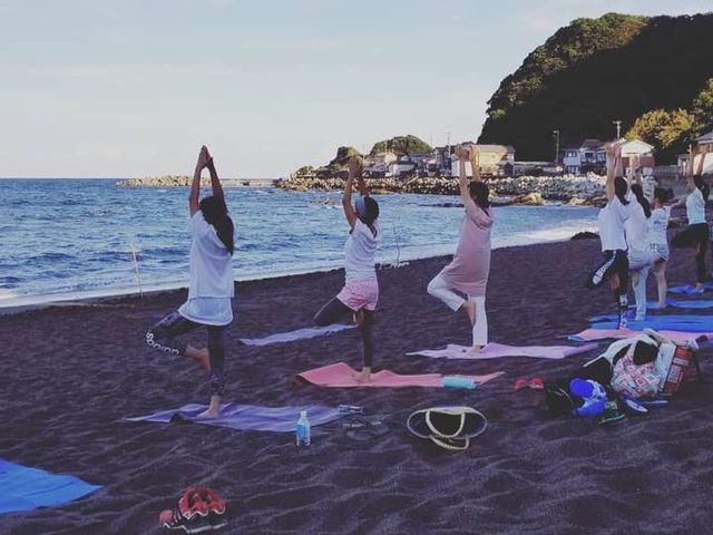 ヨガイベント_太海海岸ビーチボックス