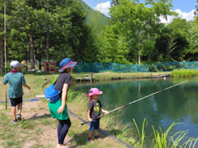 飛騨高山釣池 鱒蔵