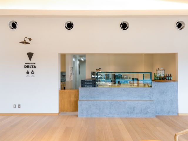 50cm特大ピザやこだわりコーヒーが楽しめるカフェも併設_リバーポートパーク美濃加茂