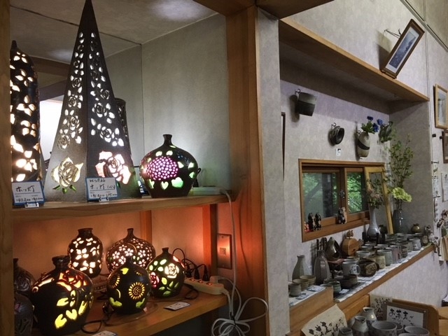 店内の雰囲気*_楯岡焼窯元