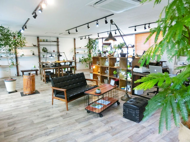都心へのアクセスも便利!おしゃれタウン【たまプラーザ】徒歩10分
素敵なカフェ風店内で制作のひと時を..._アトリエ エン