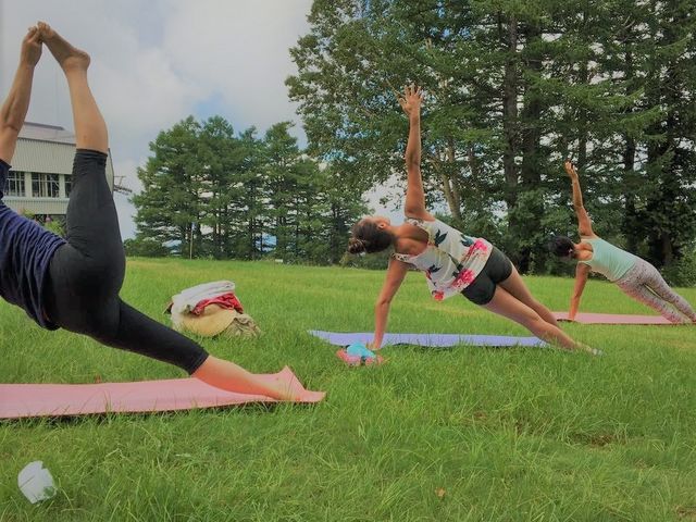 ブナ林が広がり、澄んだ空気の中で、心も体もリセット♪_Snow Crystal YOGA&WELLNESS