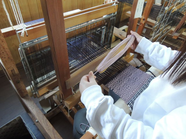 120pのストールを織り上げます_INOJIN工芸倶楽部