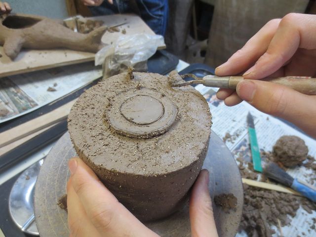 作陶体験(削り)_らくやき体験工房