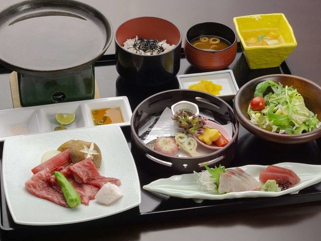【和牛御膳】(一例)_有馬温泉 メープル有馬