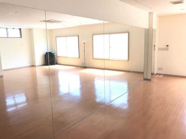 Emi's Style Yoga